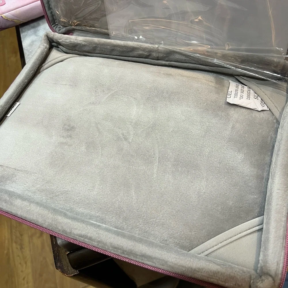 Mosiso protective case. ( bought it for MAC book).